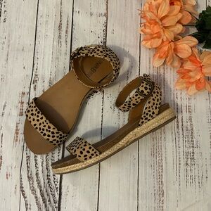 Cheetah print ankle strap sandals 7.5M